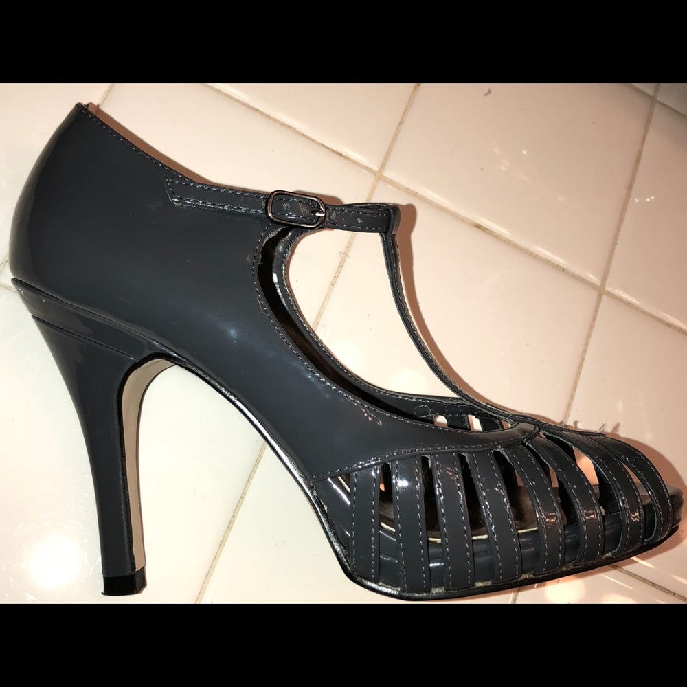 Gray patent leather heels NWOT